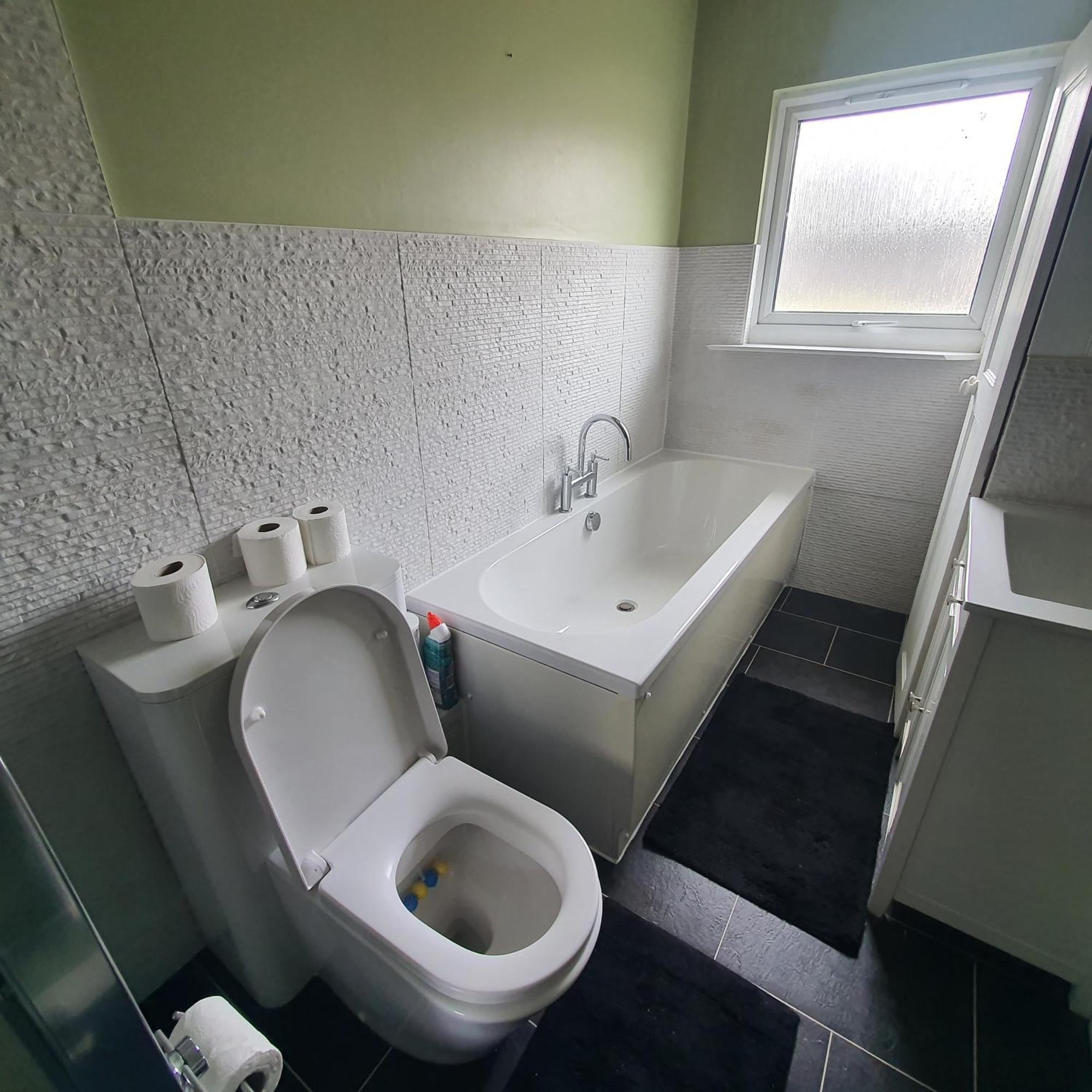 Beautiful And Cozy 2 Bedroom Apartment Billericay Ngoại thất bức ảnh